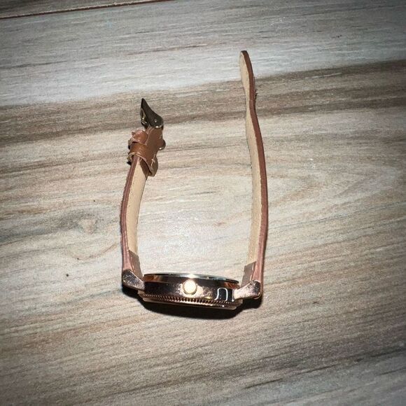 Rose gold Wristwatch Women’s  Japan Movement Tested Added New Battery Brown Band - Picture 6 of 8